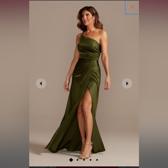 David’s Bridal green graduation gown or bridesmaid dress size 4 - Picture 7 of 7